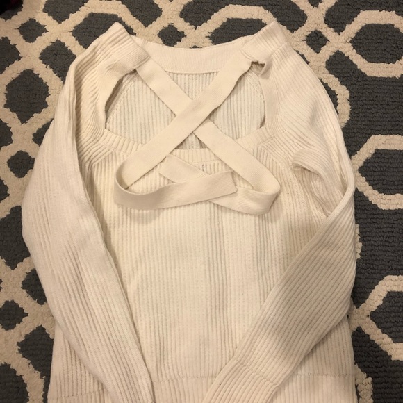 BR keyhole sweater - size xs - Picture 2 of 3